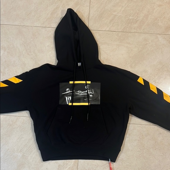 Off-White Black and Yellow Men's Sweater